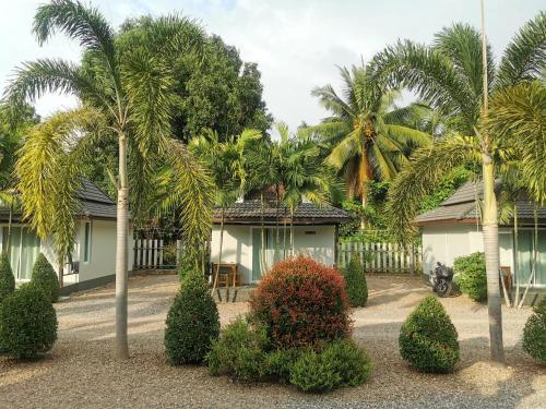 Lung Pod Kow Resort