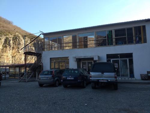 Rozafa Ferry & Accommodation - image 5