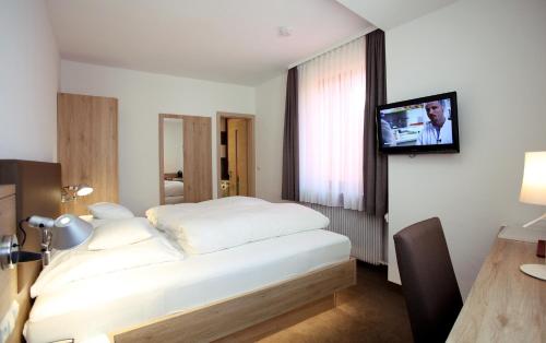 1 twin bed