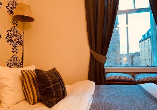 The Royal Mile Residence by Reserve Apartments - image 2