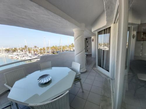 Del Parque Flats - Puerto Marina 4
