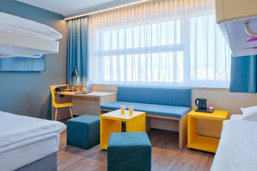 room detail thumbnail 0