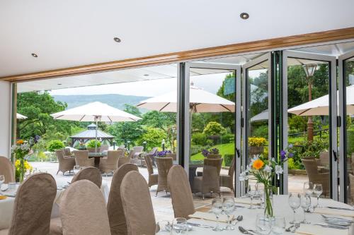 Gibbon Bridge Hotel - main image