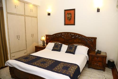 joerose villa - image 5