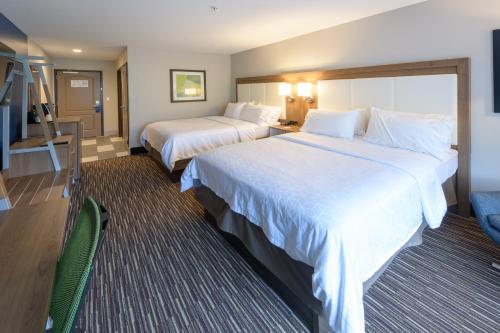 Holiday Inn Express & Suites Jamestown, an IHG Hotel