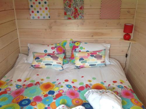 la roulotte arc-en-ciel