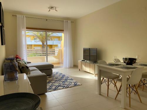 Apartamento T2 com piscina em Conceicao e Cabanas de Tavira