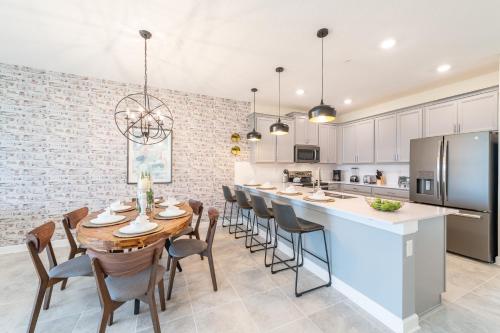 Super nice condo with amazing golf view - image 7