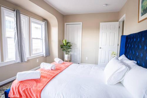 NEW 4BR in AC Quiet Island Central Location thumb 3