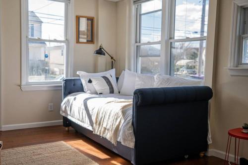NEW 4BR in AC Quiet Island Central Location thumb 4