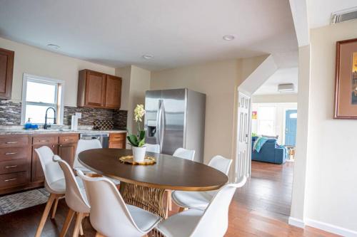 NEW 4BR in AC Quiet Island Central Location in Venice Park