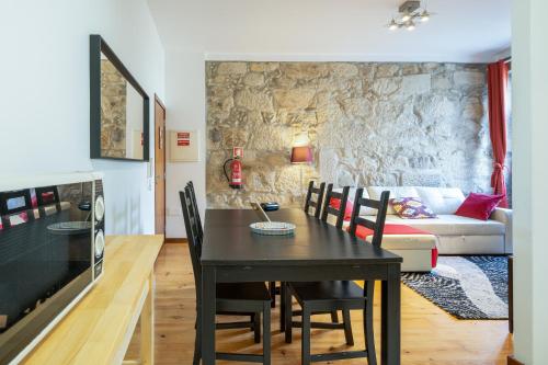 Trendy Flats - Instaworthy River View by Host Wise
