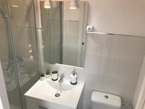 Apartamento VenAVera Playa VERA COLINA Apto. 3 Bajo Piscina Muy Tranquilo WIFI - image 8