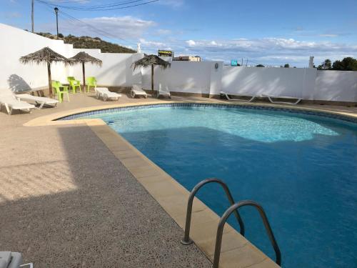 Apartamento VenAVera Playa VERA COLINA Apto. 3 Bajo Piscina Muy Tranquilo WIFI - image 2