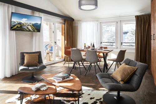 Large Suite with High Tea and Aquapark access