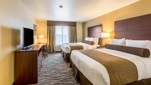 Cobblestone Hotel & Suites - Chippewa Falls