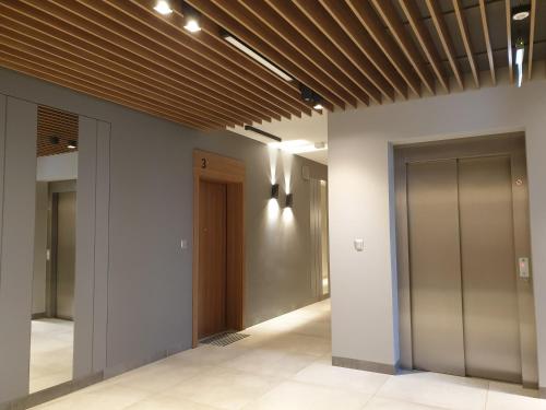 Apartament "Złoty relaks" tuż przy plaży z balkonem z widokiem na Hel i hamakami