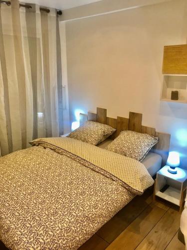 Le petit nid de chessy in Шеси