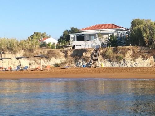 Alekos Beach Houses-Caretta