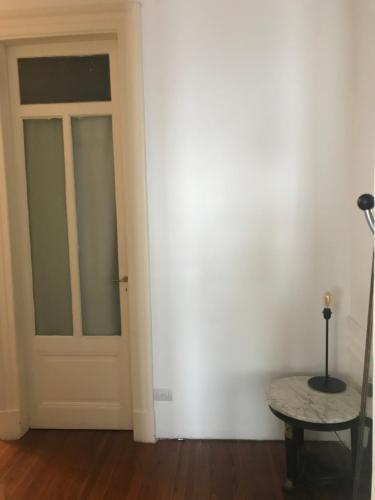 Spacious 2BR Historic Apartment Executive Ready Fast WiFi, Buenos Aires (fotografie 9)