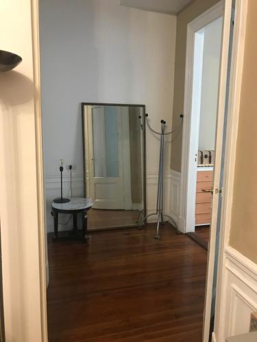 Spacious 2BR Historic Apartment Executive Ready Fast WiFi, Buenos Aires (fotografie 10)