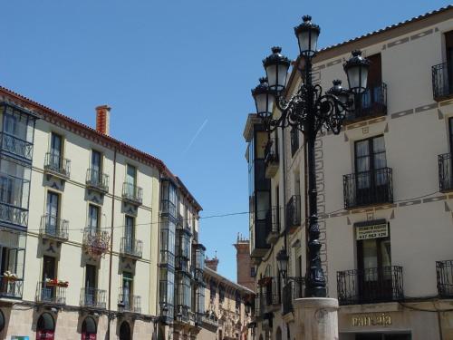 Apartamentos el Balcon del Cañon Valdemaluque - image 11