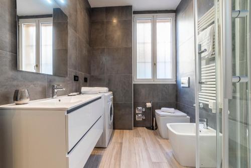 FASHION APARTMENT SILVER Bologna, Bologna (photo 8)