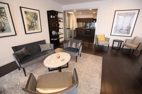 墨爾本諾克斯中央公寓酒店 (Melbourne Knox Central Apartment Hotel) in 萬提那