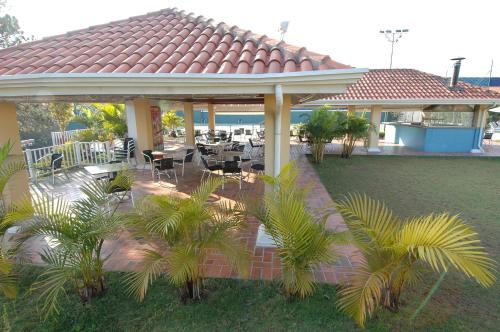 ทางเข้า, Vitoria Hotel Convention Indaiatuba in อินไดย์อาตูบา