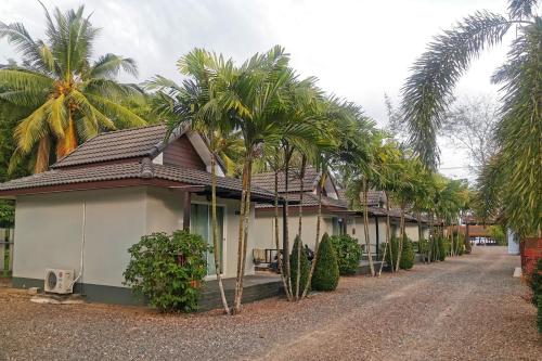 Lung Pod Kow Resort