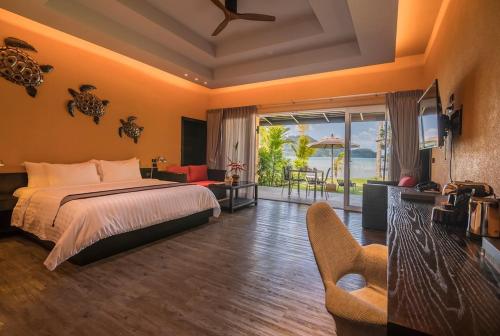 Peninsula Beach Resort Room Type - Junior Suite