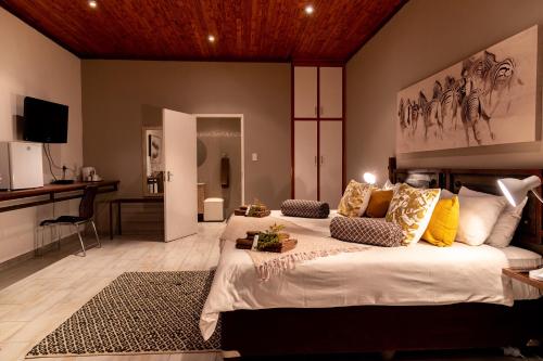 Out of Africa Town Lodge in Otjiwarongo