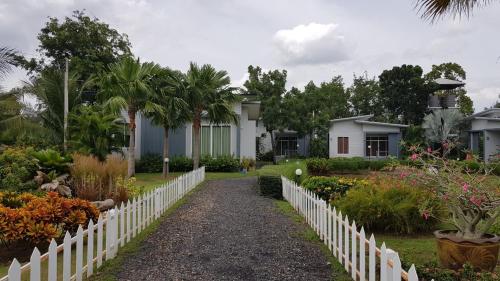 Exterior view, ร่มปาล์มรีสอร์ท สระบุรี Rompalm Saraburi in Nong Saeng