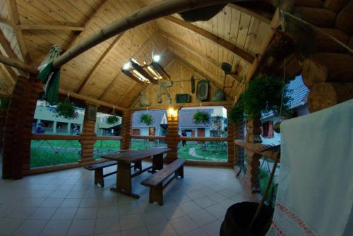 المرافق, Hotel Mirage in Sudova Vyshnya