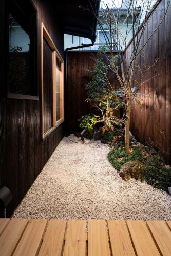紡 八条源町
