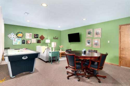 Estes Escape - image 5