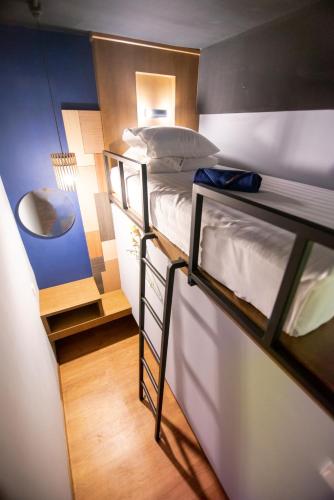 Homy Seafront Hostel Room Type - Private Single Room with Shared Bathroom