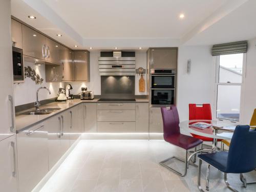 Arlington Villas - image 9