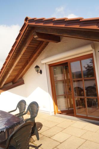 陽台/露台, Haus Haidweg - Ferienwohnungen in Haidmühle im Dreiländereck DE-CZ-AT (Haus Haidweg - Ferienwohnungen in Haidmuhle im Dreilandereck DE-CZ-AT) in 海德米勒