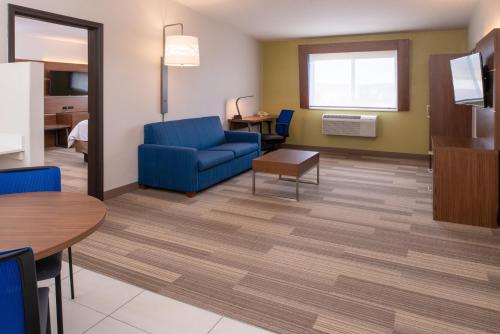 Holiday Inn Express Hotel & Suites Gunnison an IHG Hotel - image 9