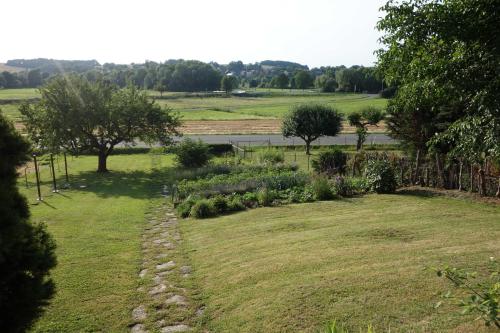 Kert, Ferienwohnung Itzgrundblick in Grossheirath
