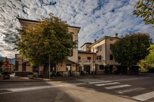 Albergo Caffe Centrale - Hotel - Mezzocorona