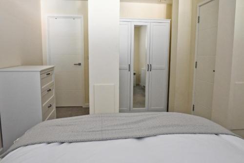 Toothbrush Apartments - Ipswich Central East - image 12