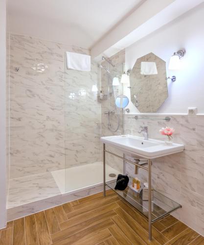 Ambra Hotel - image 7