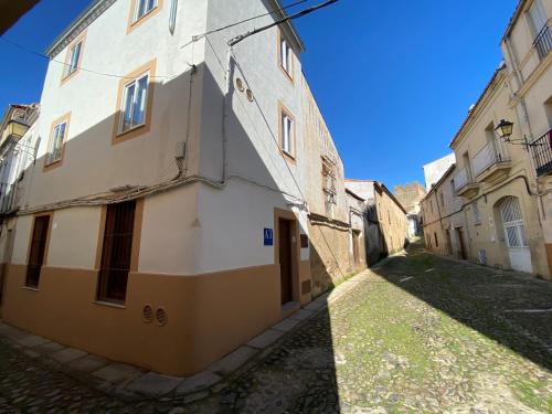 Apartamento Torre del Aver By Cáceres Central Suites - image 13