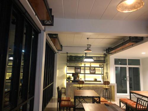 바/라운지, Richmond Nan Hotel near 왓 밍무앙