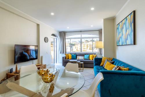 Top renoviertes Apartment mit großer Terrasse 2