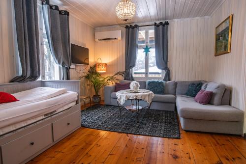 Patogumai, Hesla Farm in Golas