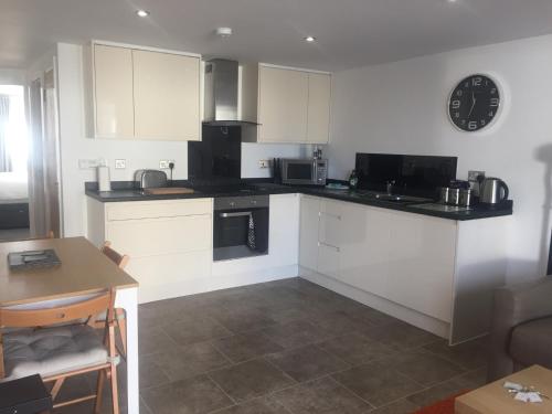 Kitchen, Cloverlea Cottages in Westerleigh