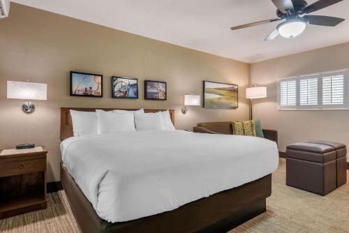 Seafarer Inn & Suites, Ascend Hotel Collection